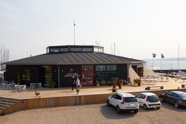 Horsens Sejlklubs nye klubhus passer flot ind i havnemiljøet