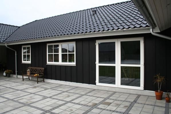 Stor terrasse mod syd-vest